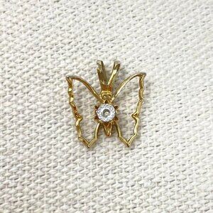 Butterfly Openwork Pendant With Diamond‎ Chip Gold Tone Necklace Vintage